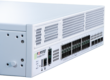 FortiGate 3701F - vista frontal em perspectiva